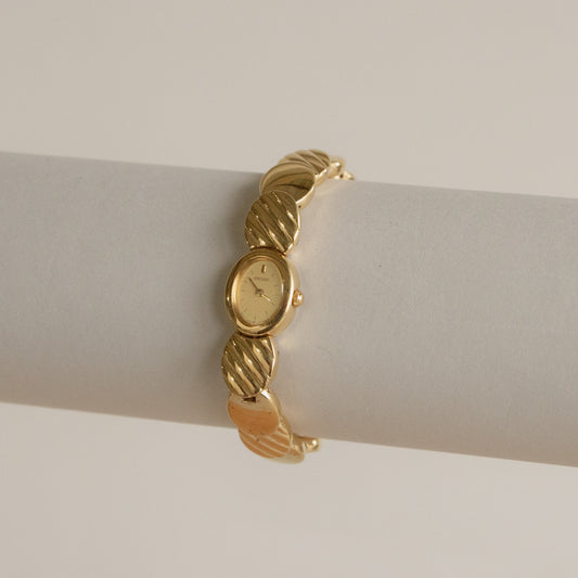 Vintage Seiko Oval Wave Gold Watch