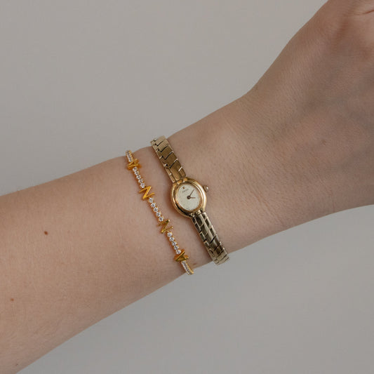 Vintage Citizen Dainty Oval Gold Watch