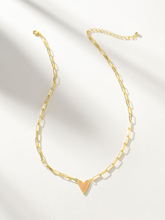 Collar de corazón de esmalte