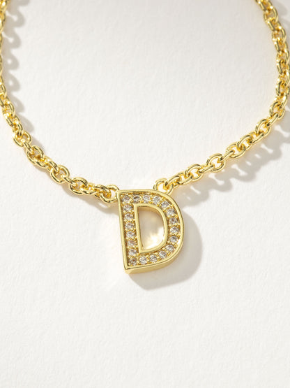 Collar con inicial aquí