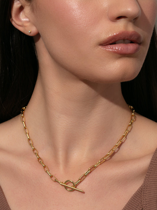 Collar de cadena de grapas