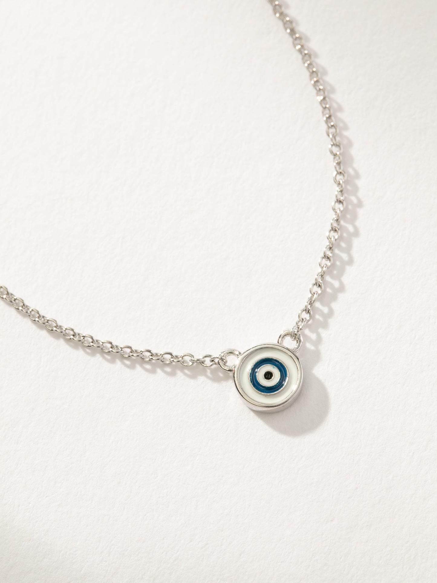 Collar sencillo de mal de ojo