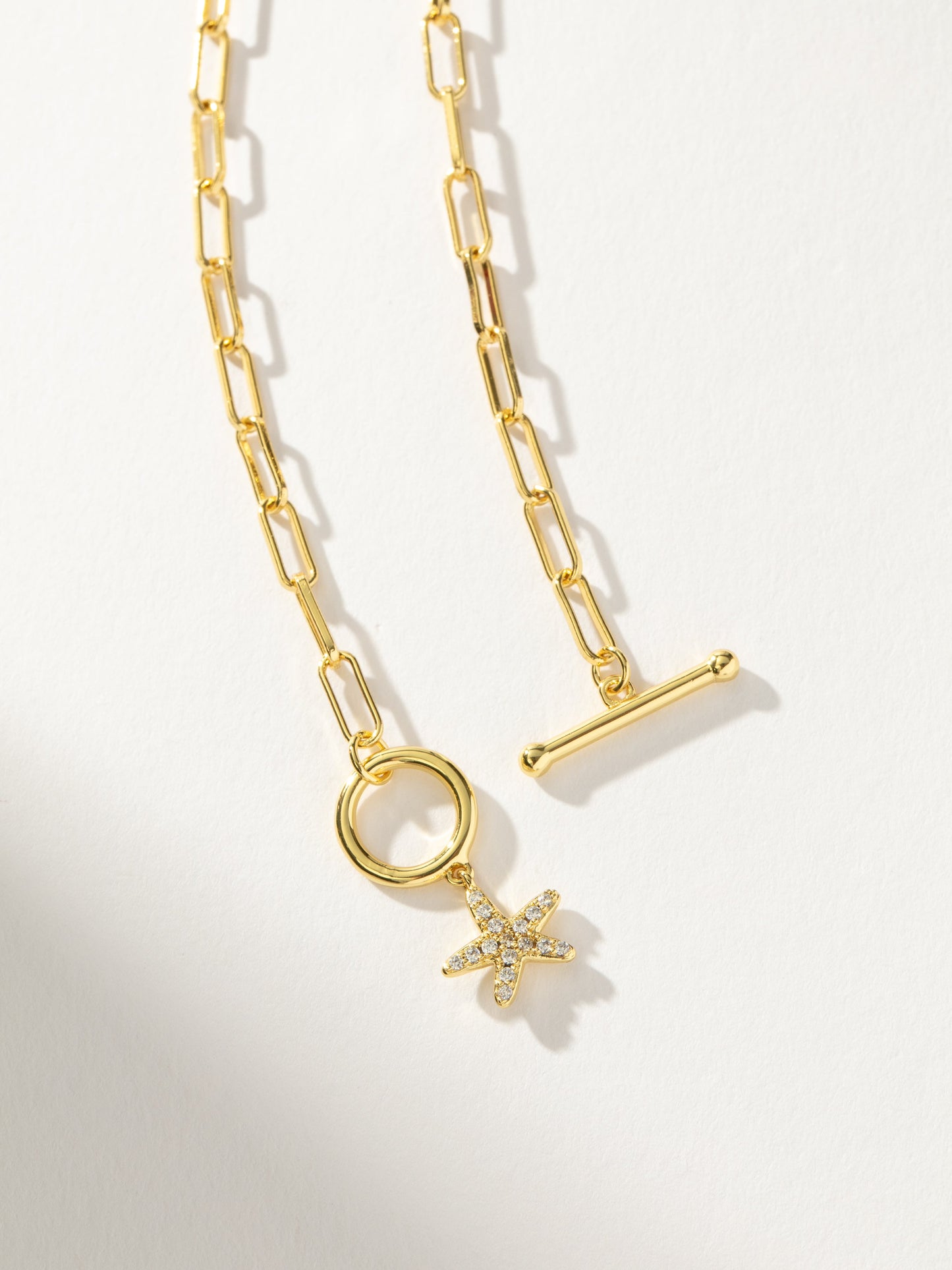 Collar con colgante y cadena de estrella de mar