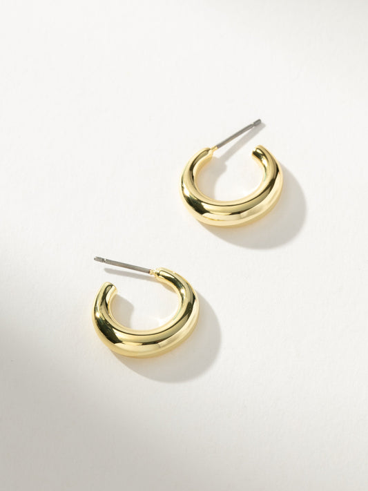 Hermosos pendientes de aro con forma de cúpula