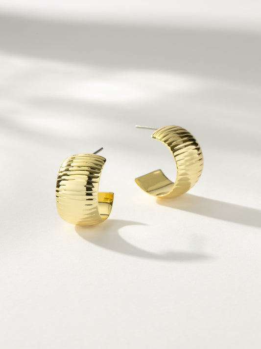 Pendientes de aro con diseño acanalado