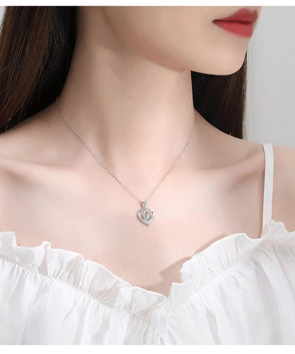 Regalo de San Valentín: Collar de cristal con forma de corazón palpitante