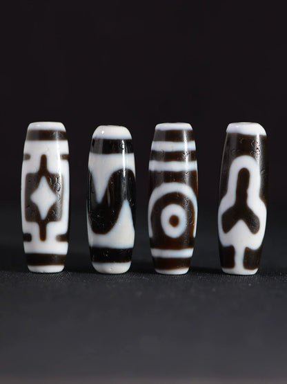 Black and White Dzi Bead Pendant Agate, Length 38mm and Width 13mm, Totem Random - Touch Bling