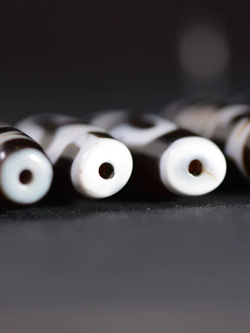 Black and White Dzi Bead Pendant Agate, Length 38mm and Width 13mm, Totem Random - Touch Bling