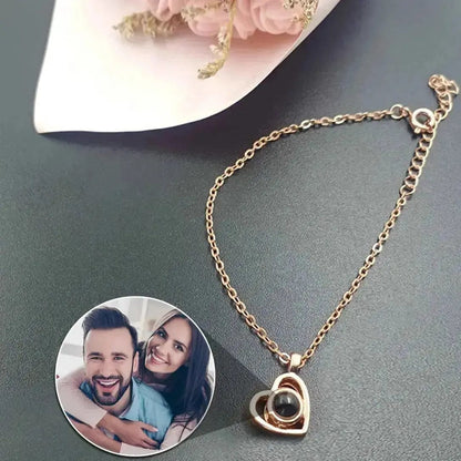 Regalo de condolencia único: collar, pulsera o llavero con foto proyectada.