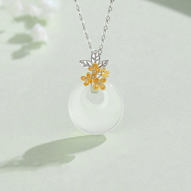 Collar con colgante de flor de armonía de doce meses de calcedonia redonda de plata de ley 925 con piedras de Buda 