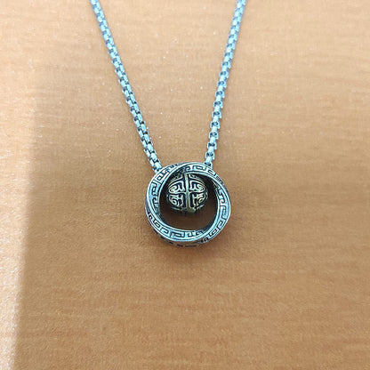 Collar con colgante de cobre con cuentas de la suerte de Mobius y piedras de Buda
