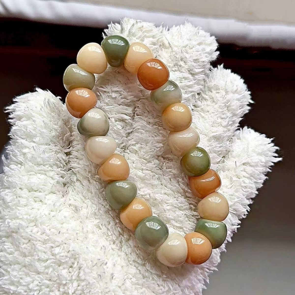 Floral Garlic Clove Stress Relief Bodhi Bracelet 14mm - Touch Bling