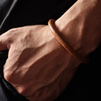 Pulsera con hebilla magnética de cobre y cuero retro con piedras de Buda para la suerte y la curación