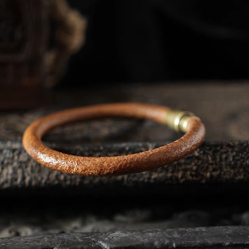 Pulsera con hebilla magnética de cobre y cuero retro con piedras de Buda para la suerte y la curación