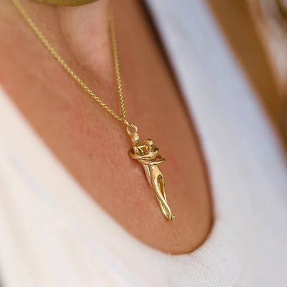 Best Friend Hugging Necklaces