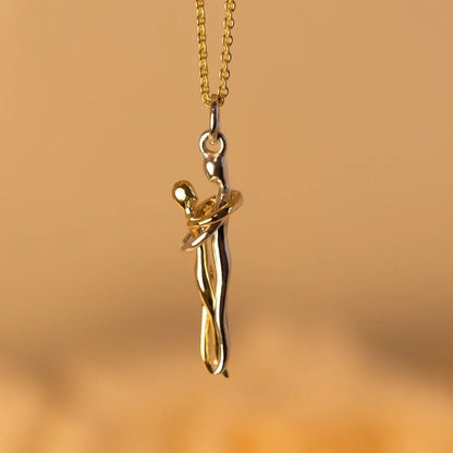 Best Friend Hugging Necklaces