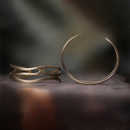 Brazalete ajustable de cobre y latón con piedras de Buda, estilo vintage, curvado y con símbolo de riqueza