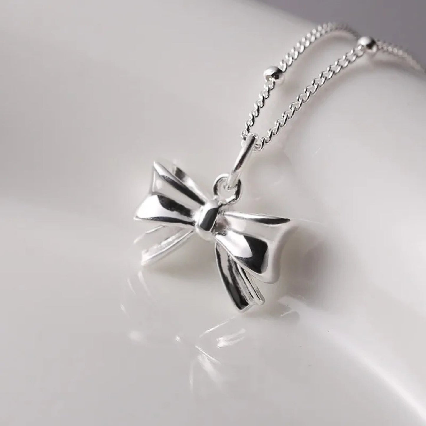 Charming Ribbon Bow Pendant Necklace