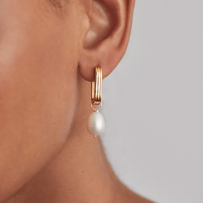Pendientes de aro acanalados dorados