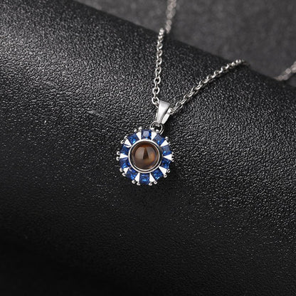 Collar personalizado con foto oculta y brillo celestial 