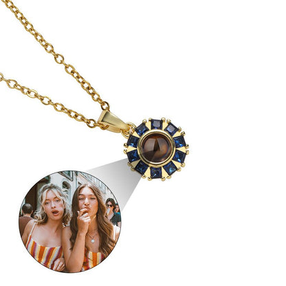 Collar personalizado con foto oculta y brillo celestial 