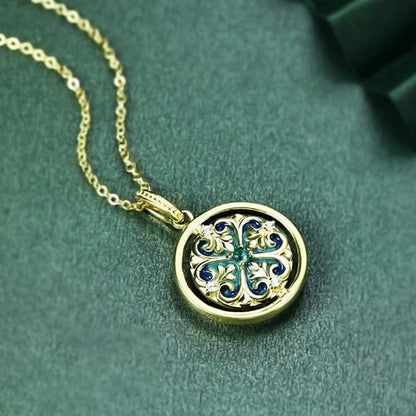 Collar con colgante giratorio de plata de ley 925 con diseño de flor de loto y circonitas florales y piedras de Buda