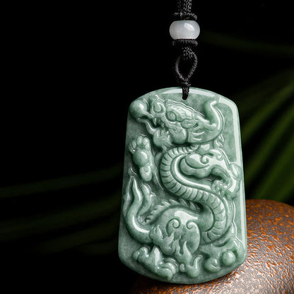 Collar con colgante de amuleto de éxito de jade del zodiaco chino del año del dragón con piedras de Buda 