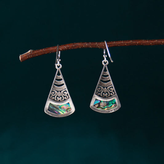 Pendientes colgantes de bendición con diseño hueco de piedra Tridacna de cobre y piedras de Buda
