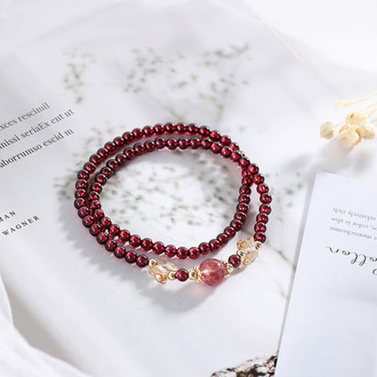 Pulsera de doble vuelta con protección de mariposa, granate natural, cuarzo fresa y chapado en oro de 14 quilates con piedras de Buda