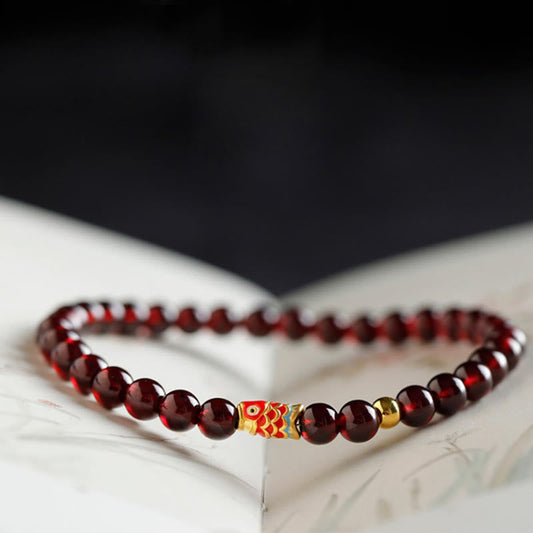 Buddha Stones 999 Gold Koi Fisch Natur Granat Schutzarmband