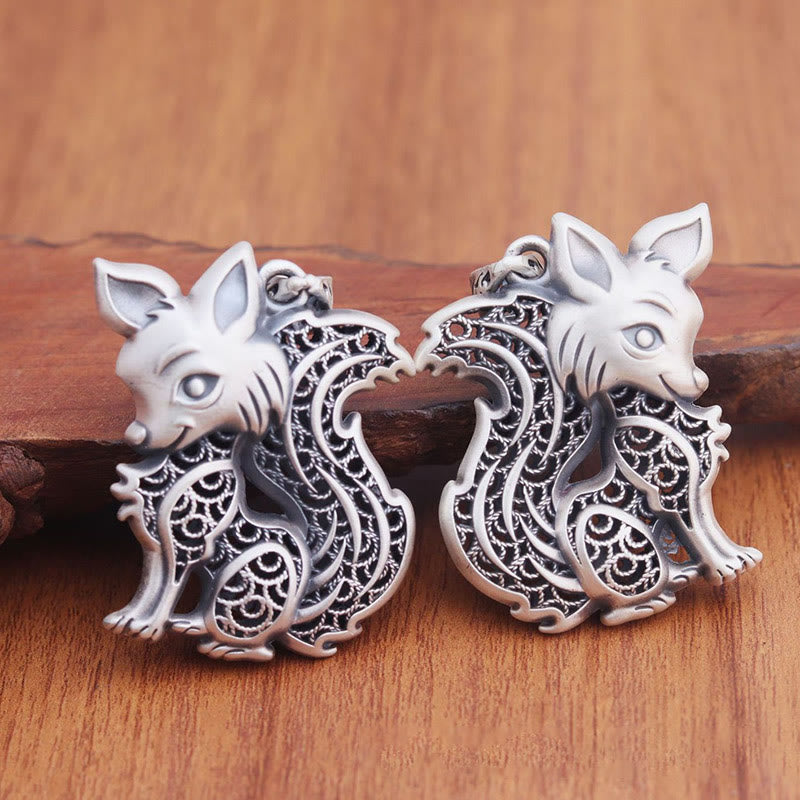 Collar de bendición de dos caras con diseño de zorro y piedras de Buda en plata esterlina 999 del Tíbet 