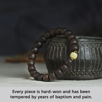 Buddha Stones Seltenes Brunei-Adlerholz-Bernstein-Armband mit Balance, Frieden und Ruhe