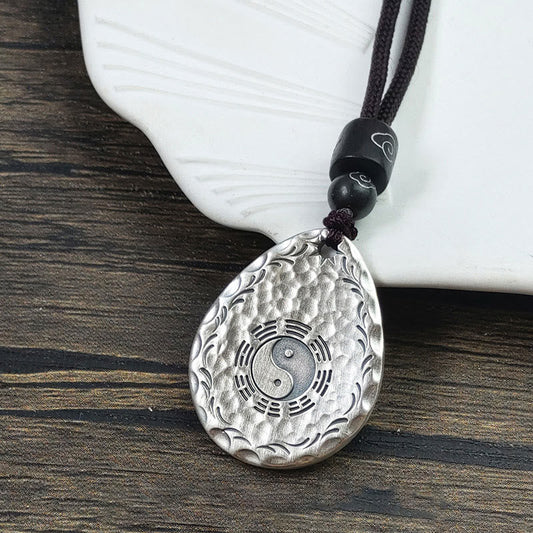 Collar con colgante de plata de ley 999 con diseño de gota de agua y Yin Yang Bagua, piedras de Buda, armonía y equilibrio 