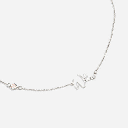 Moderne Namenskette mit Herz-Diamant-Akzent