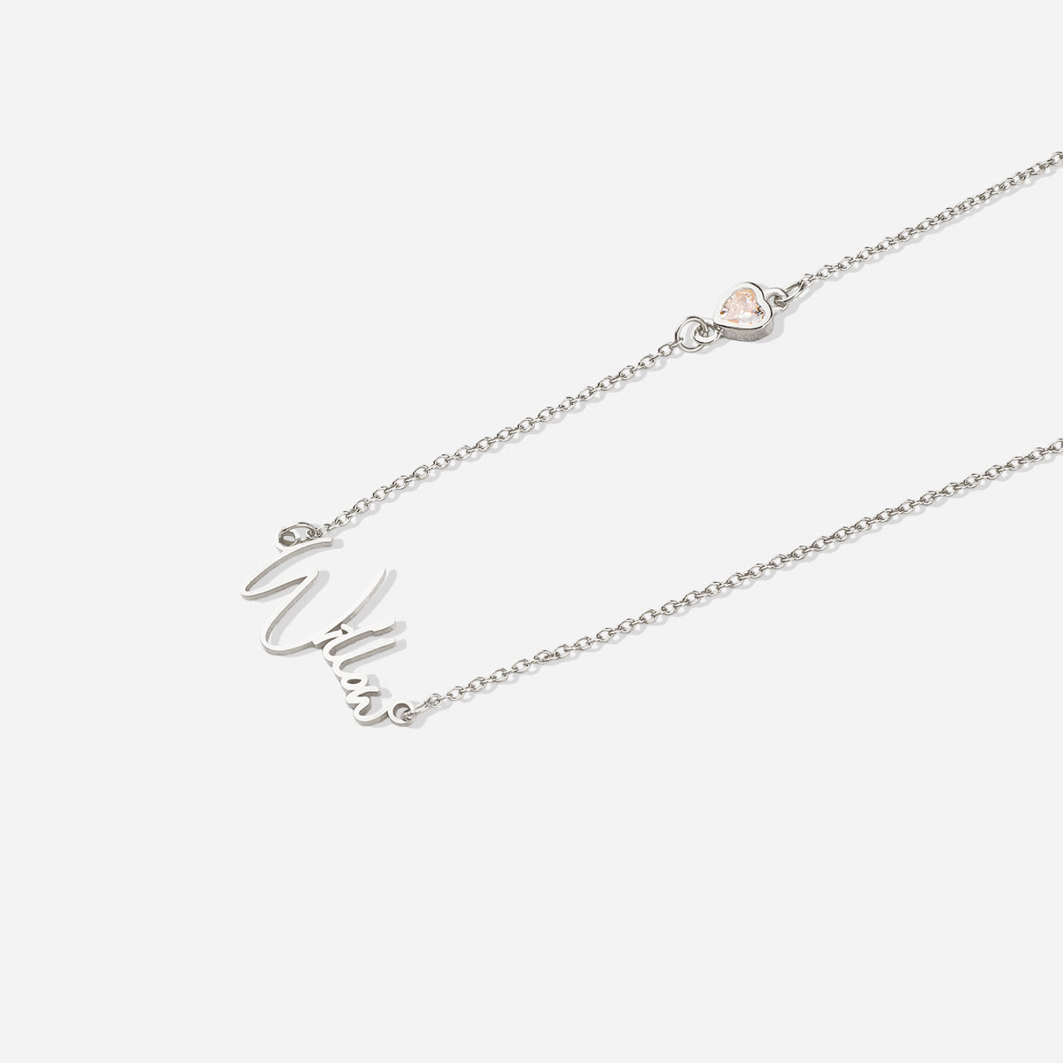 Moderne Namenskette mit Herz-Diamant-Akzent