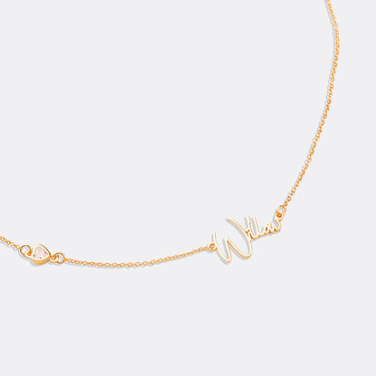 Moderne Namenskette mit Herz-Diamant-Akzent