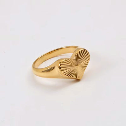 Heart Sunburst Signet Ring