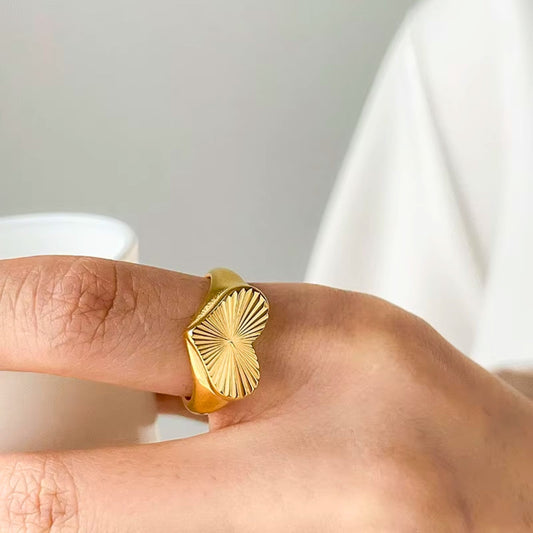 Heart Sunburst Signet Ring