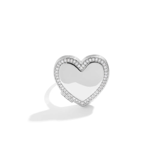 Anillo con medallón de corazón personalizado