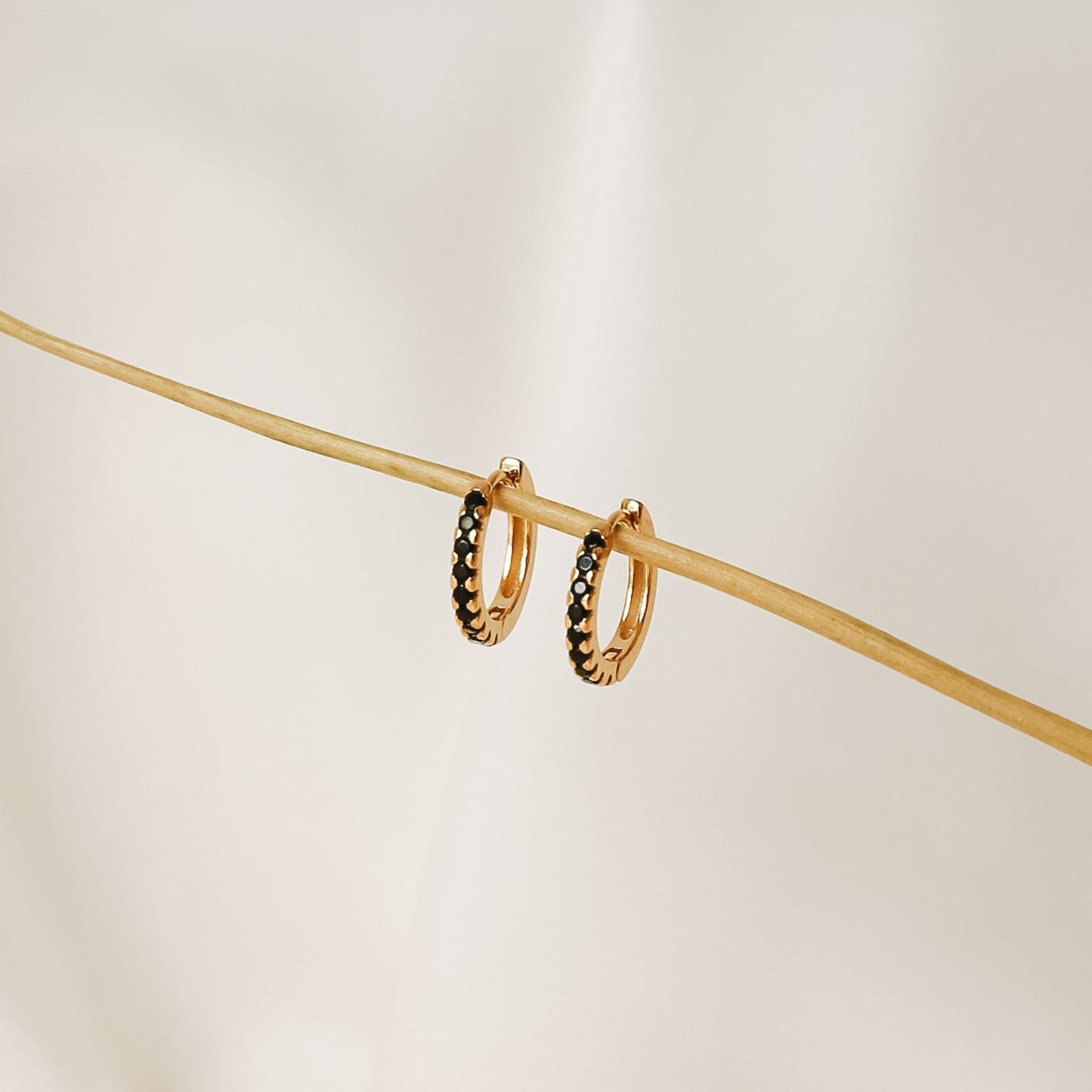 Paquete de aros de ónix negro