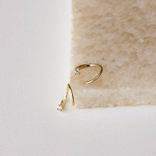 Aros de diamantes de alambre Jady