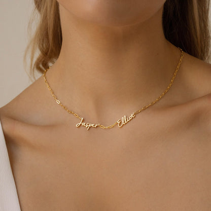 Collar con varios nombres de Nella en cadena de clip