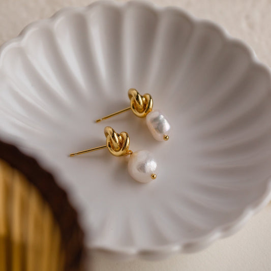 Pendientes colgantes de perla con nudo 
