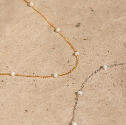 Collar de estación de ópalo