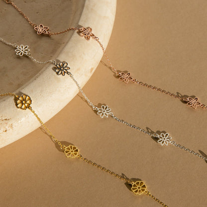 Collar de la estación de flores