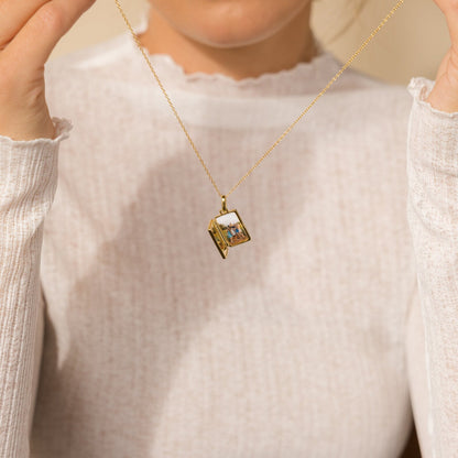 Collar con medallón de perlas