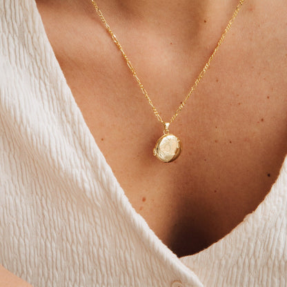 Collares con medallón de amor infinito 