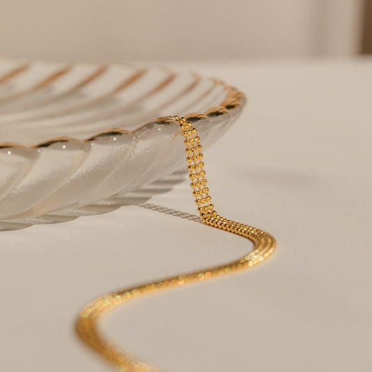 Collar de cuentas de tres capas 