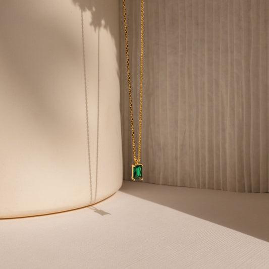 Collar de esmeraldas Maia