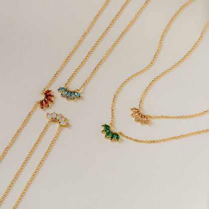 Collar con piedra de nacimiento de marquesa 